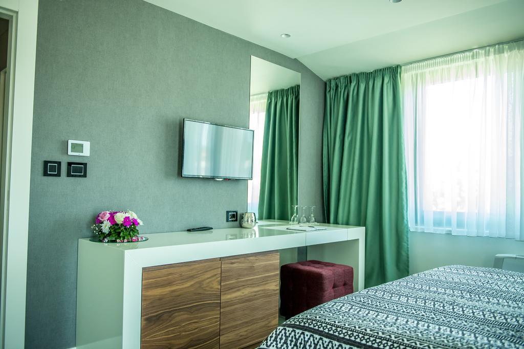 Hotel Hedonic ベオグラード エクステリア 写真