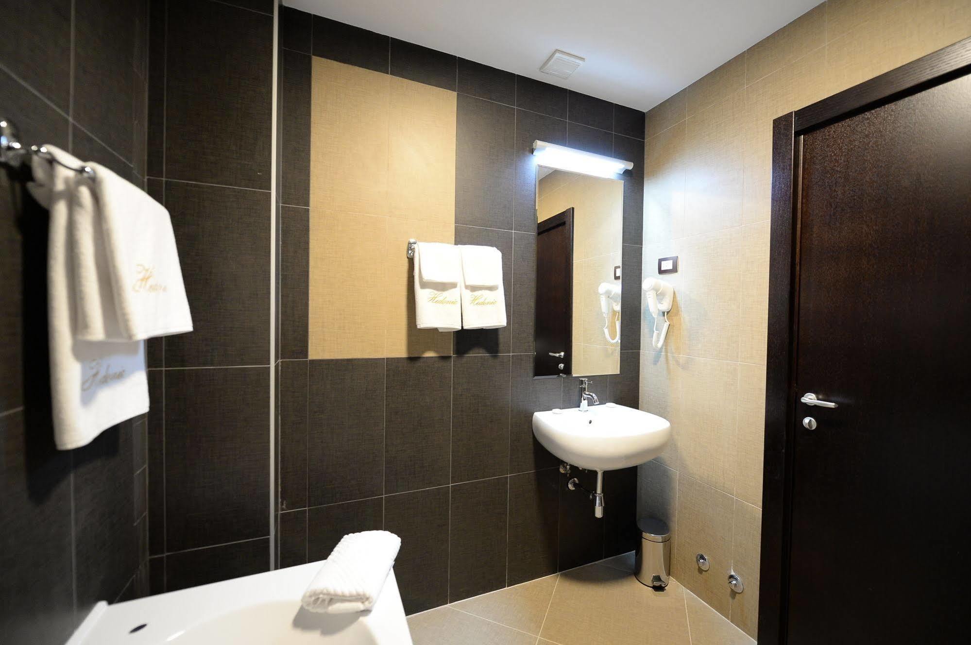 Hotel Hedonic ベオグラード エクステリア 写真
