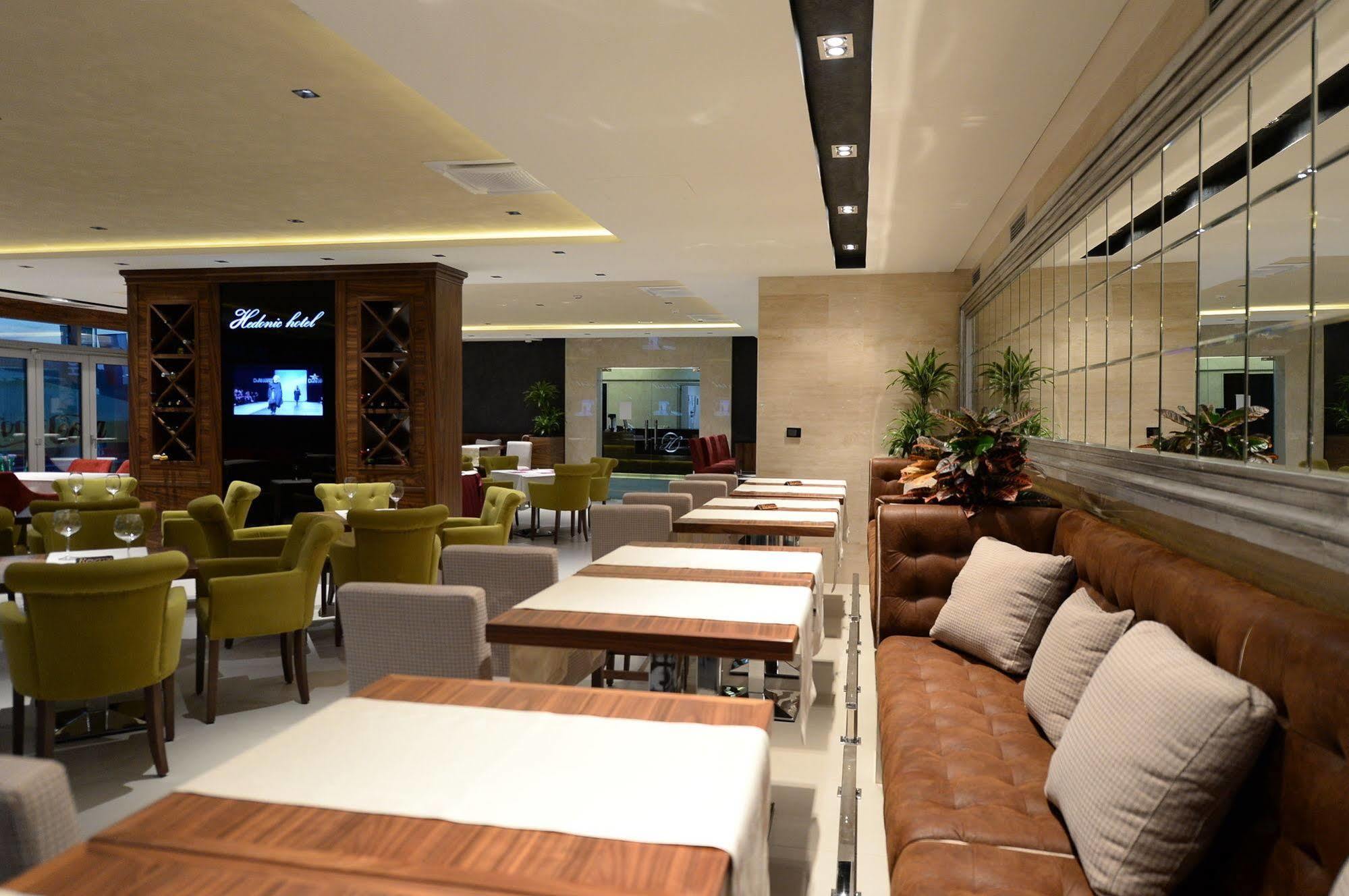 Hotel Hedonic ベオグラード エクステリア 写真