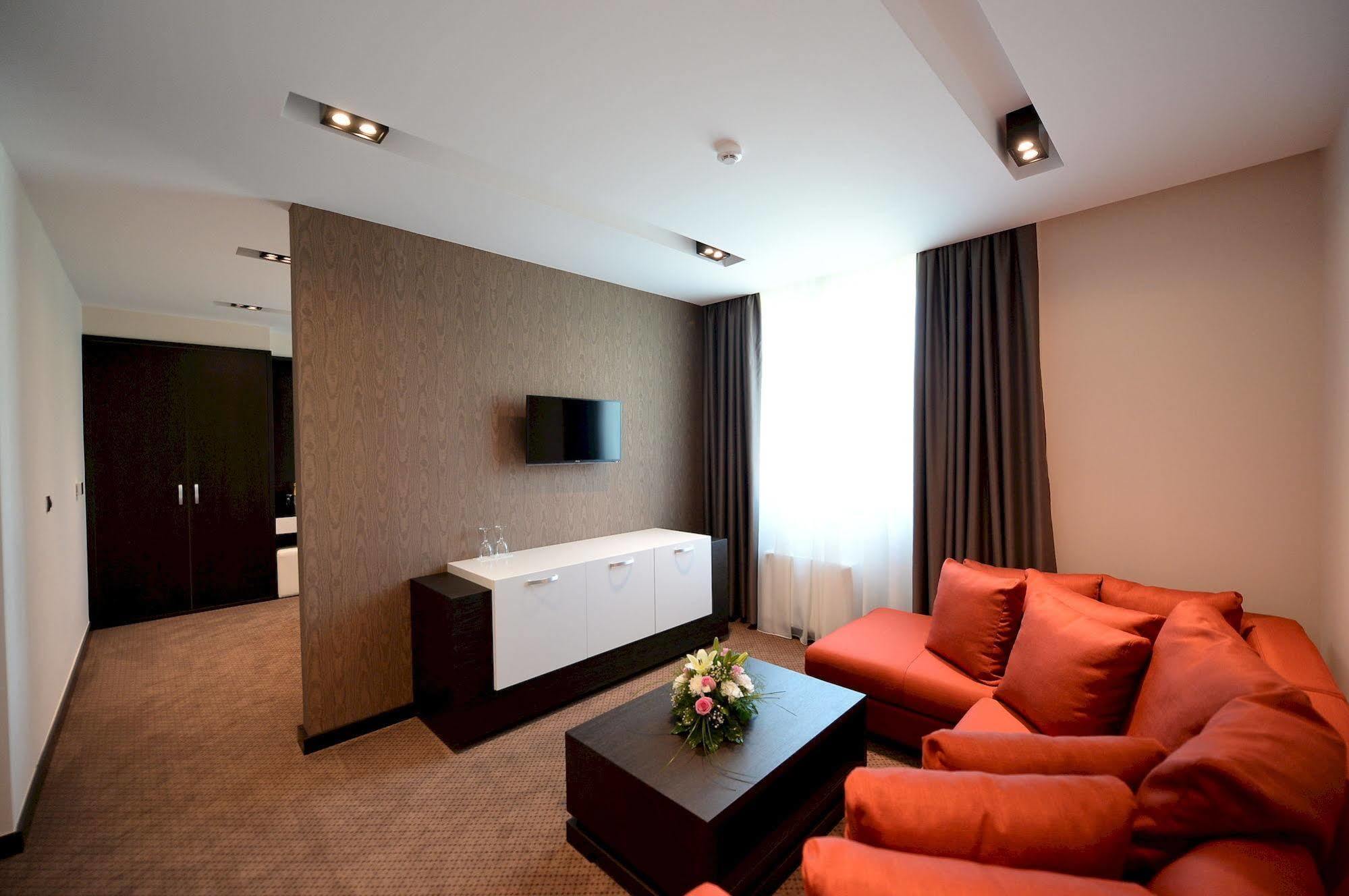 Hotel Hedonic ベオグラード エクステリア 写真
