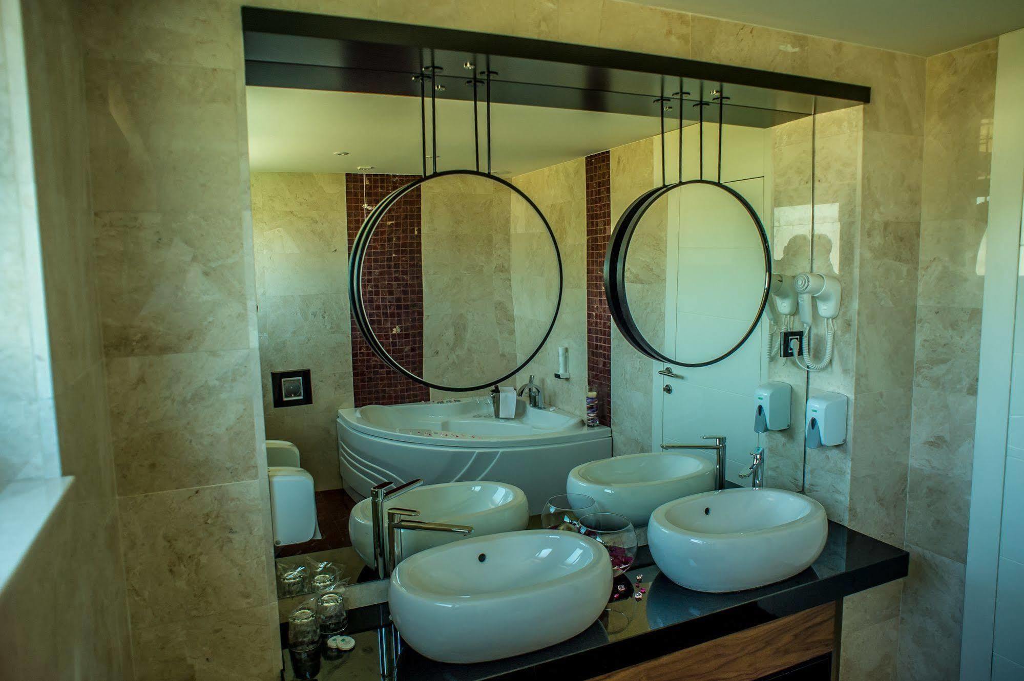 Hotel Hedonic ベオグラード エクステリア 写真
